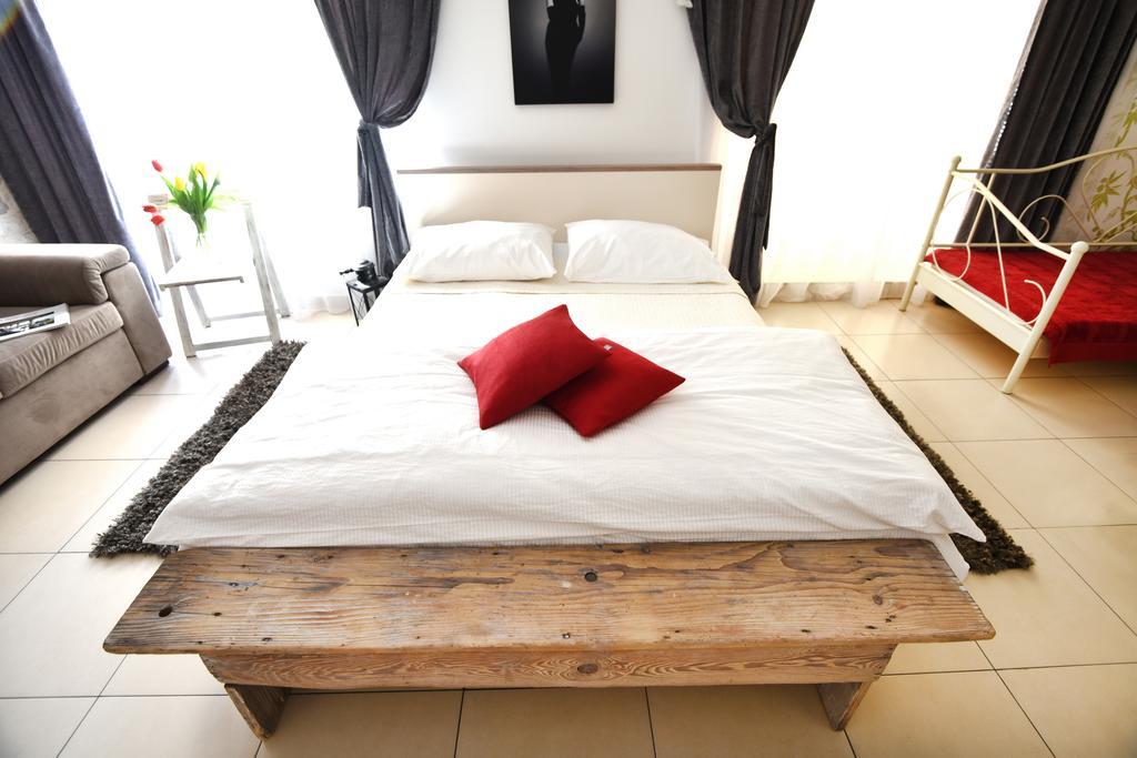 Apartments Kokolo ชิเบนิก ห้อง รูปภาพ