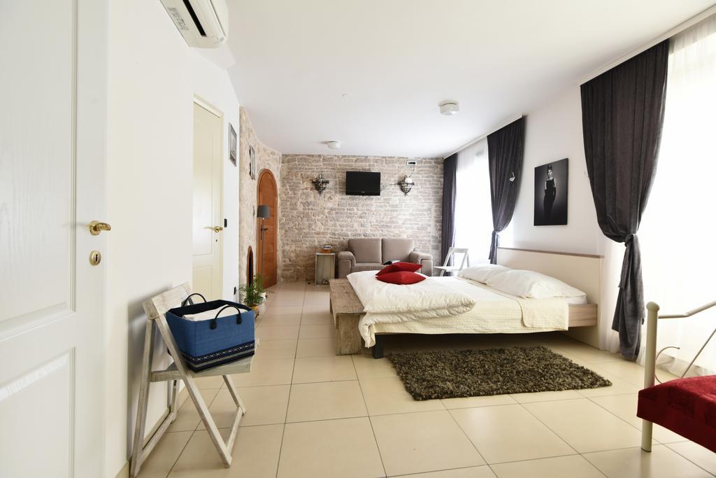 Apartments Kokolo ชิเบนิก ห้อง รูปภาพ