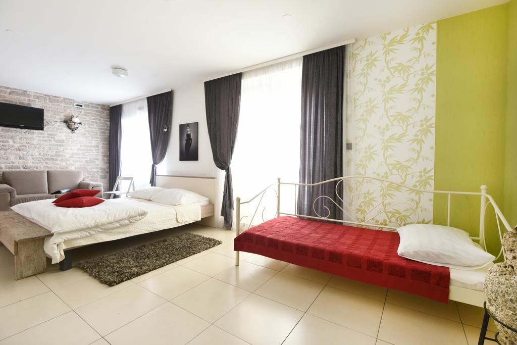 Apartments Kokolo ชิเบนิก ห้อง รูปภาพ