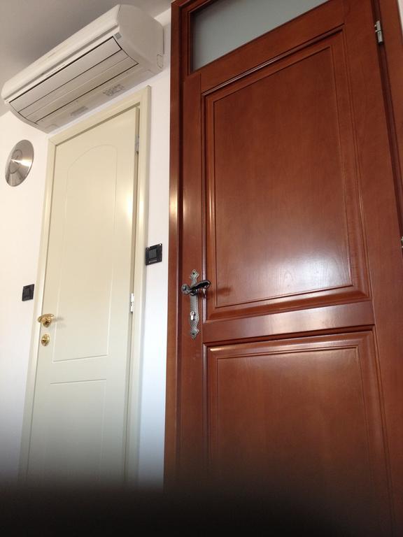 Apartments Kokolo ชิเบนิก ภายนอก รูปภาพ